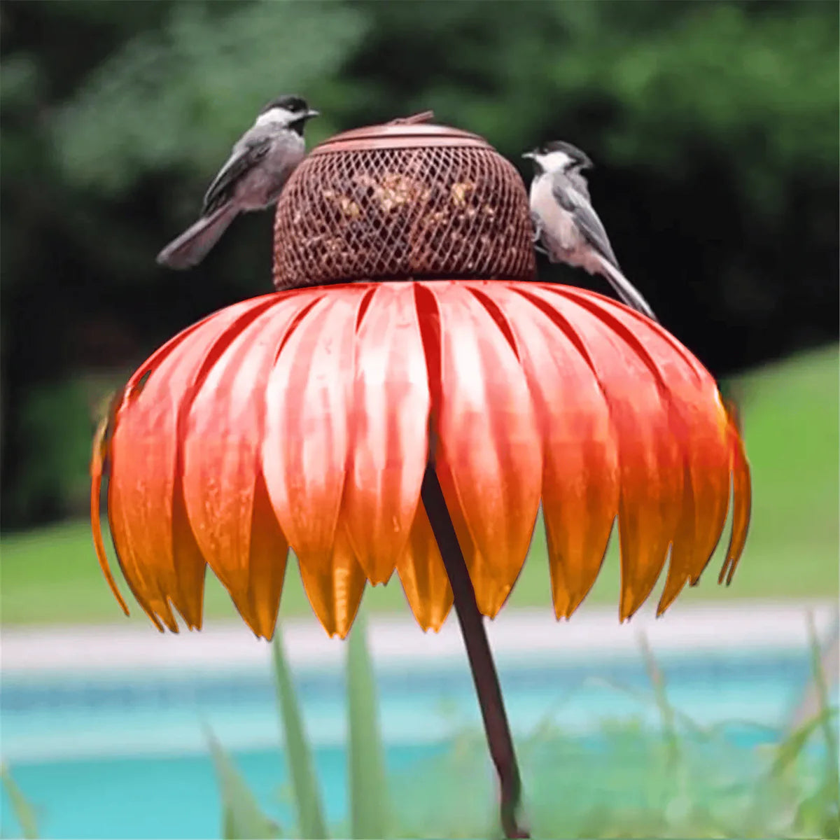 1+1 GRATIS | FloraBird™ – Mangiatoia per uccelli a forma di fiore (cono)