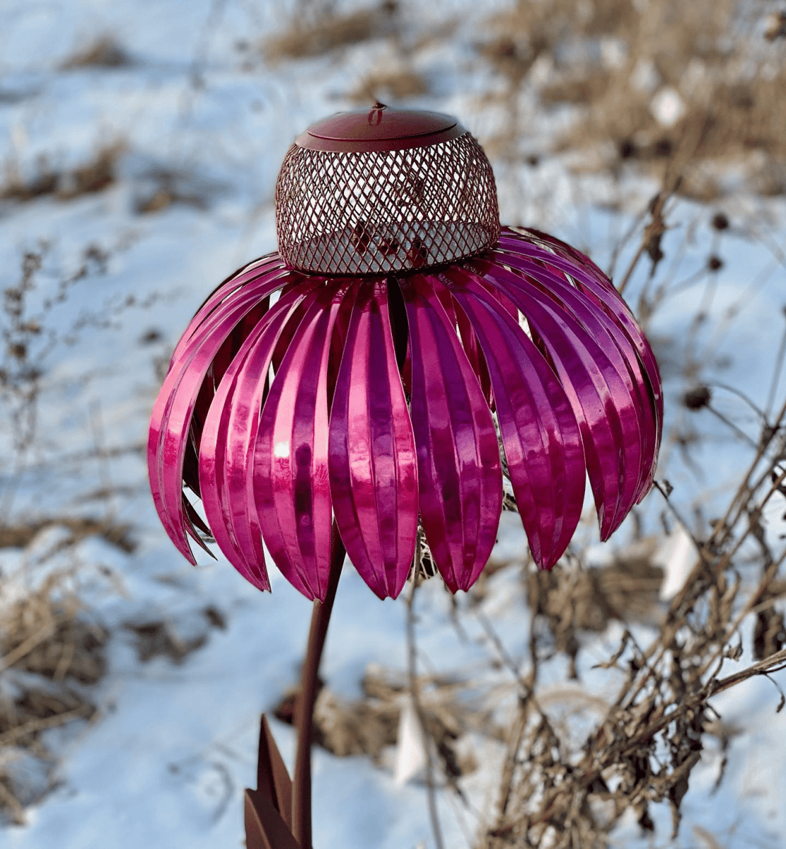 Cono di fiori – Elegante alimentatore a cono in stile floreale