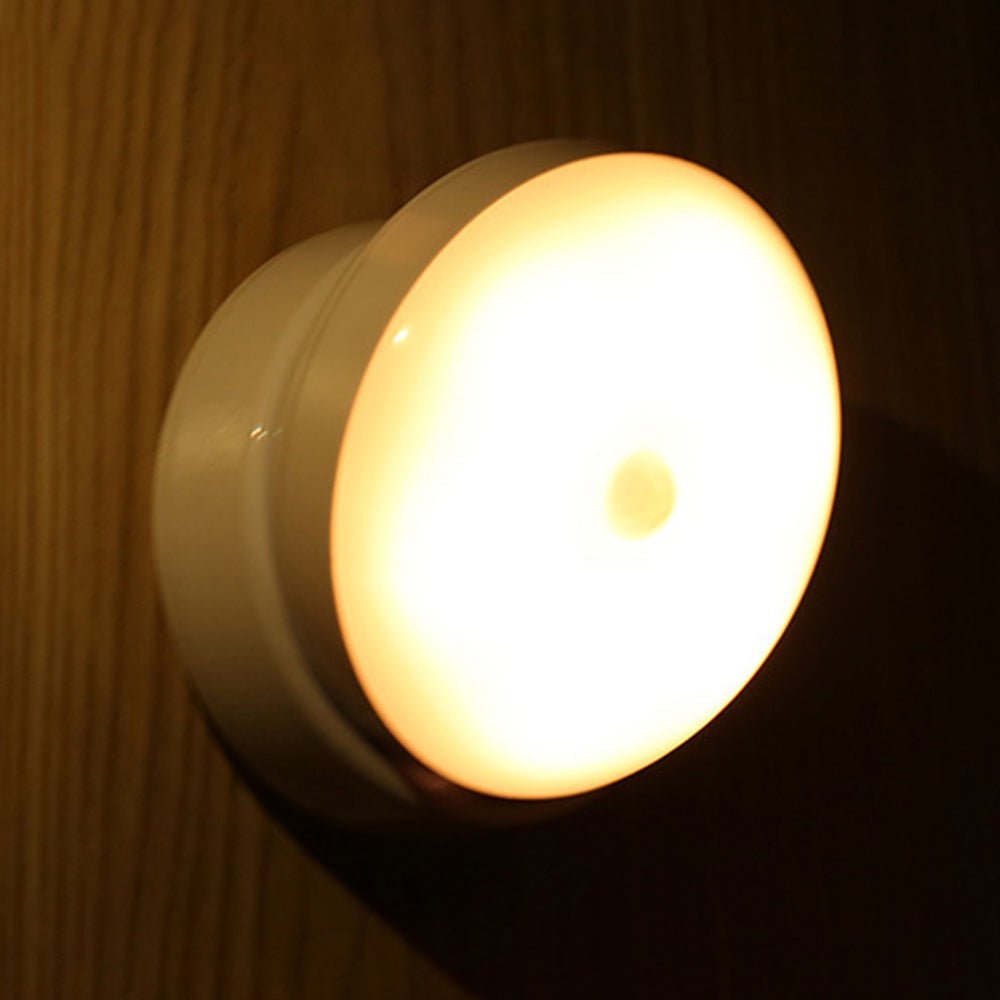 GLOWMOTION – Illuminazione interna flessibile con sensore di movimento a 360° e stile