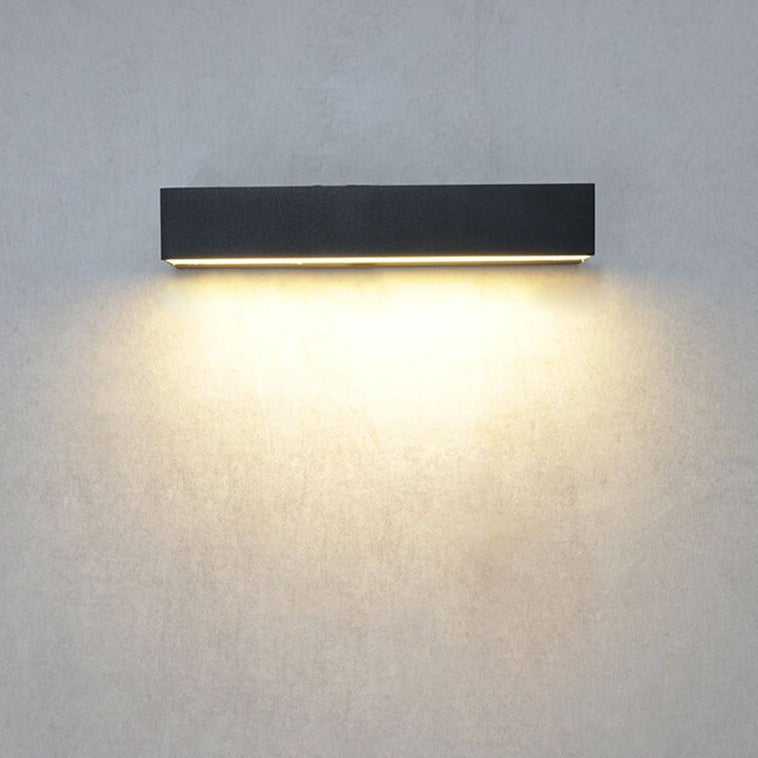 OUTLUME – Lampada da parete LED impermeabile per uso esterno
