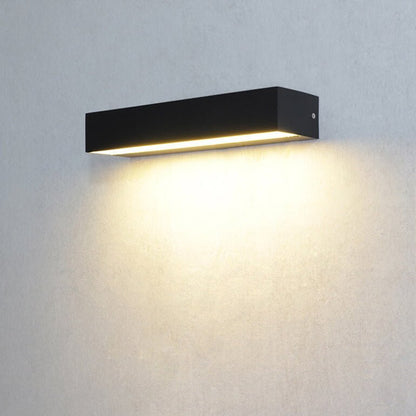 OUTLUME – Lampada da parete LED impermeabile per uso esterno