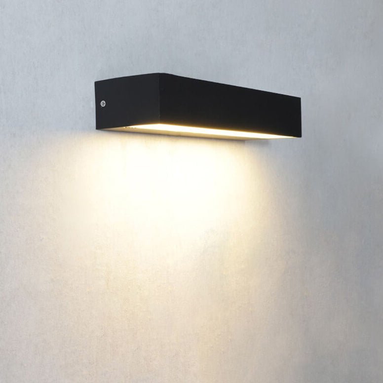 OUTLUME – Lampada da parete LED impermeabile per uso esterno