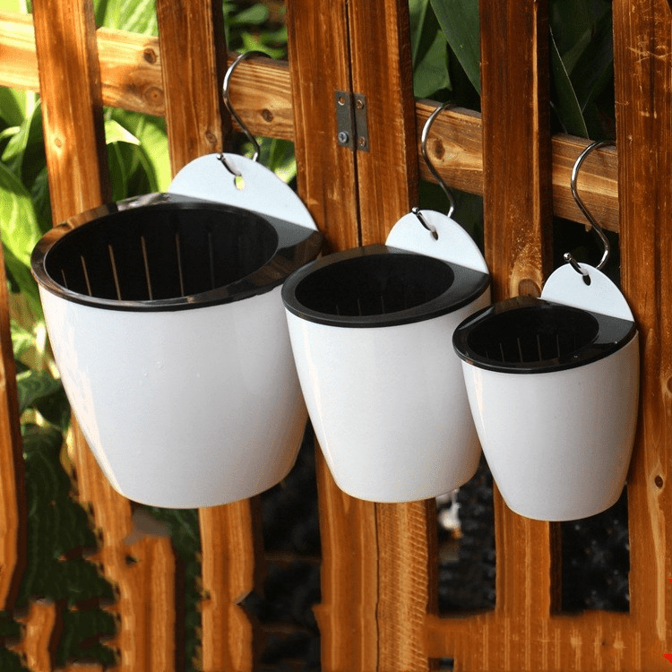 Plantiva – vaso da fiori verticale autoirrigante per la vita moderna