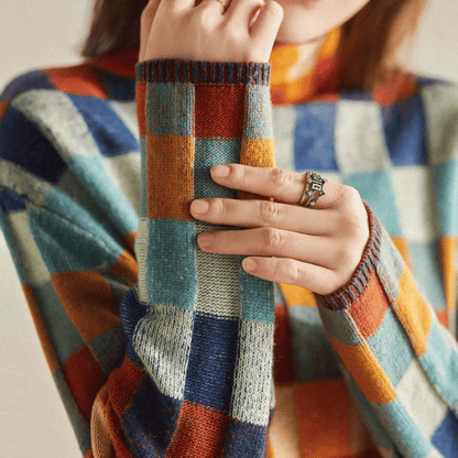 Maglione a Collo Alto in Morbido Cashmere | Design Patchwork Elegante