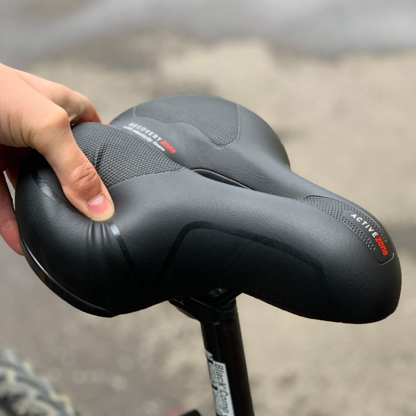 CloudComfort Pro – Sella da Bici Morbida come una Nuvola