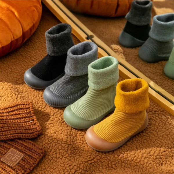 Calore e Sicurezza – Calzini Scarpe Antiscivolo per Bambini