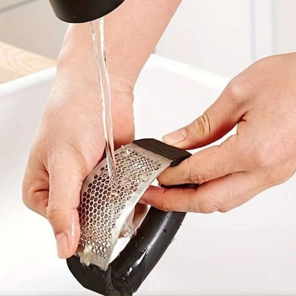 Trita Aglio™ Ergonomico in Acciaio – Cucina Facile, Resistente & Anti-Fatica