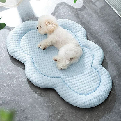 COOLICLOUD – Tappetino rinfrescante per animali domestici a forma di nuvola per il comfort estivo