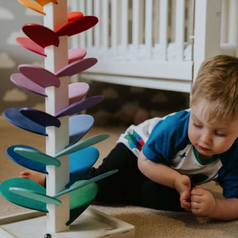 Torre di biglie in legno - giocattolo sensoriale interattivo per lo sviluppo dei bambini