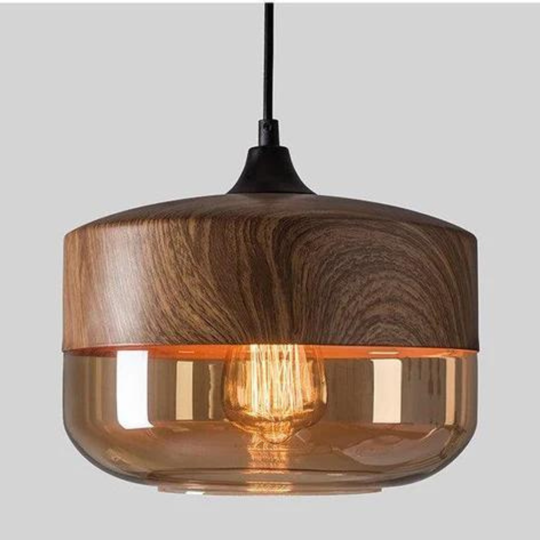 Dettaglio del vetro colorato della lampada Arven