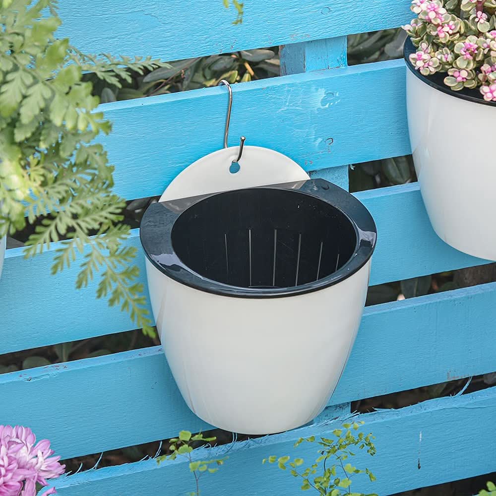 Plantiva – vaso da fiori verticale autoirrigante per la vita moderna
