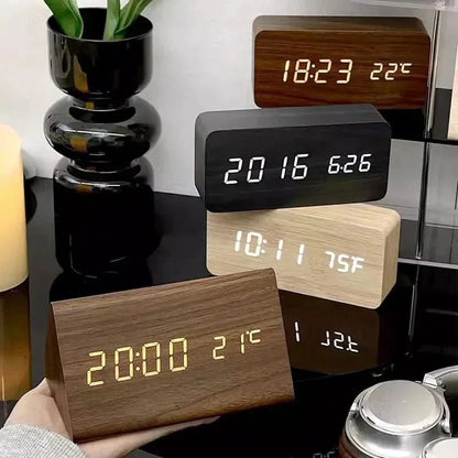 TimberGlow sveglia LED - Digitale ed elegante, in stile legno naturale