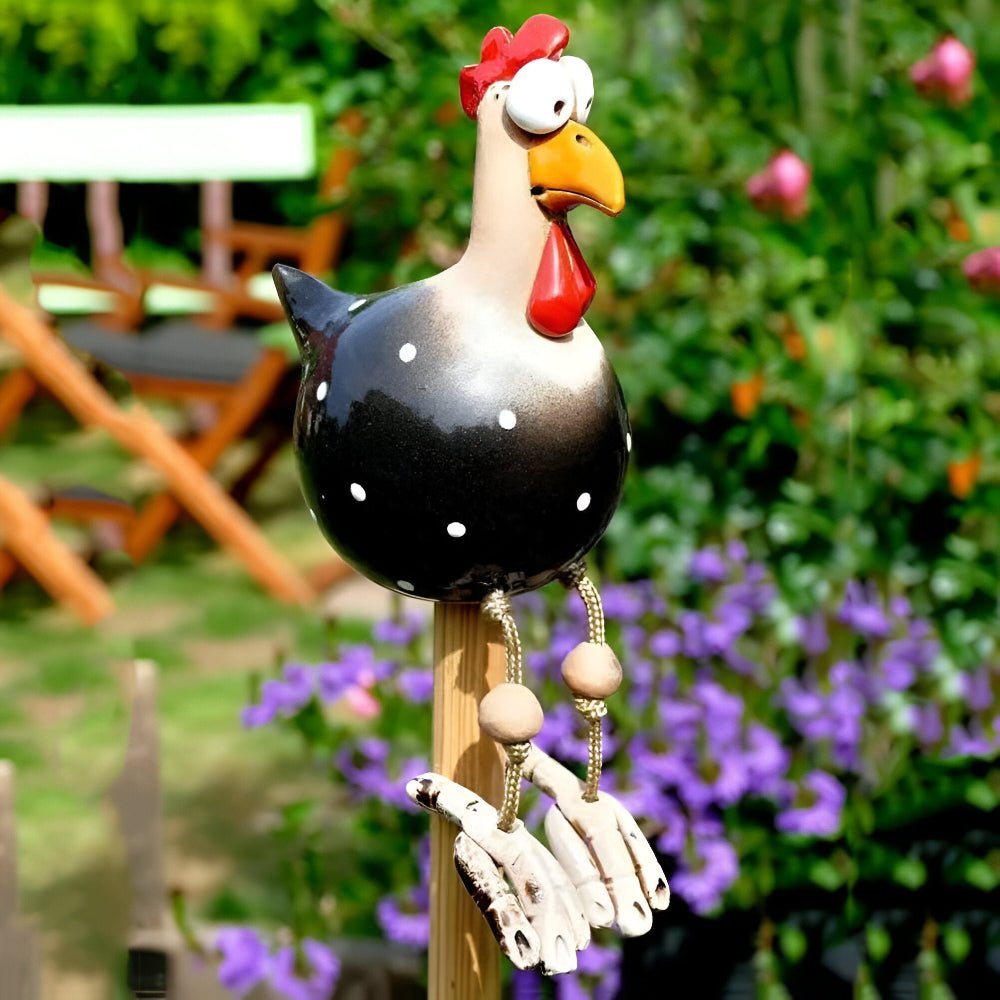 FRECHFEDER – Statua di pollo da giardino giocosa con zampe danzanti