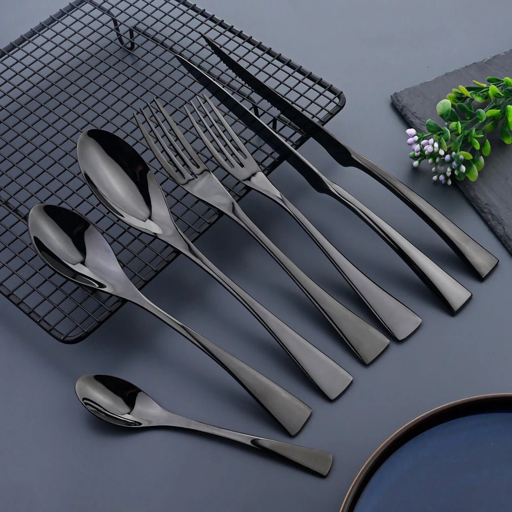 NOIRSTEEL – Elegante set di posate in acciaio inossidabile nero