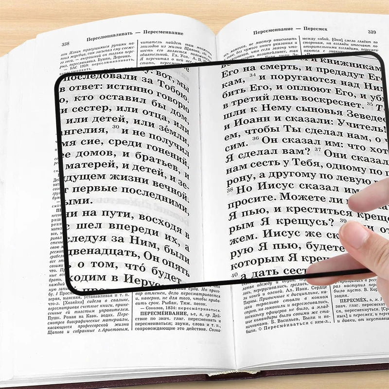 KLARTEXT – Ingranditore da lettura ultra-sottile in formato A5 per una lettura rilassante