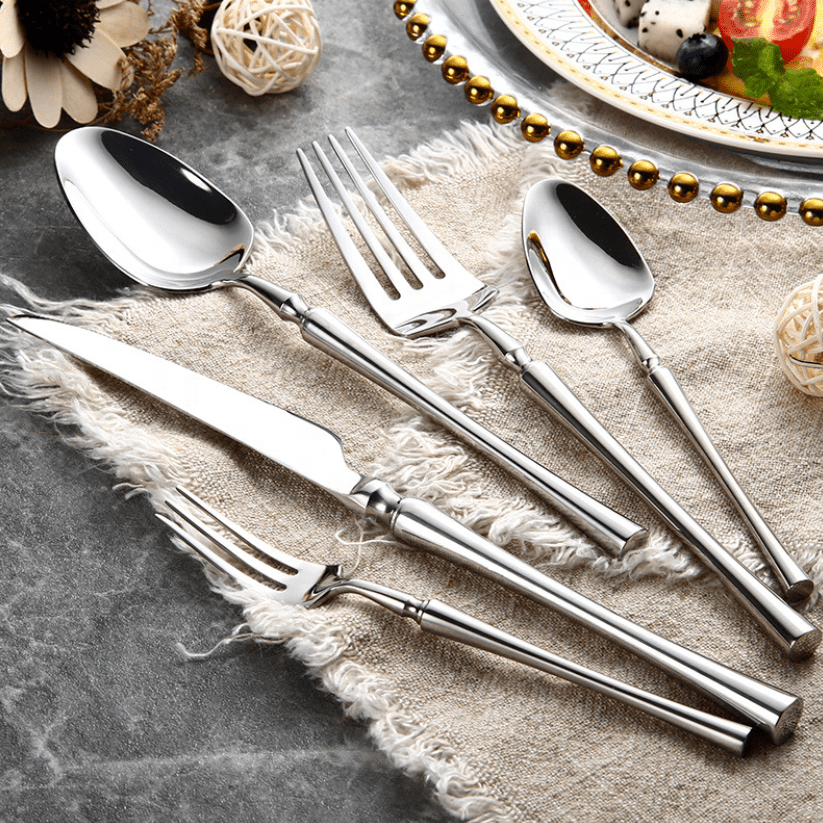 MEALORA – Set di posate in acciaio inossidabile da 24 pezzi, semplice, per uso quotidiano