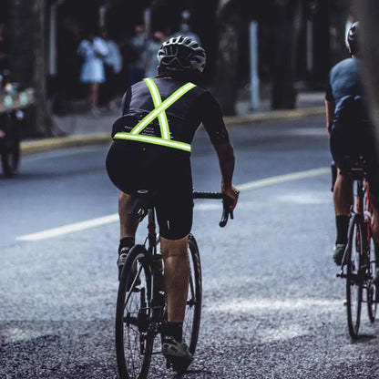 BEAMRUN – Gilet di sicurezza riflettente per corsa e ciclismo con una grande tasca per telefono cellulare e portafoglio
