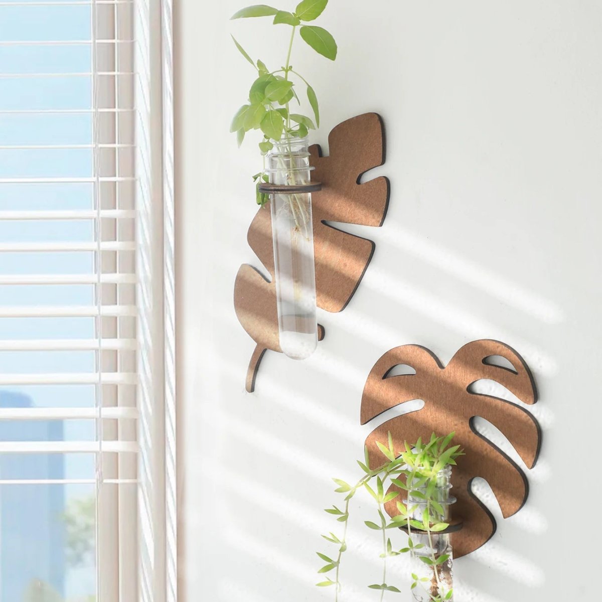 FLORHOLZ – Portavasi da parete a forma di foglia realizzato in legno naturale