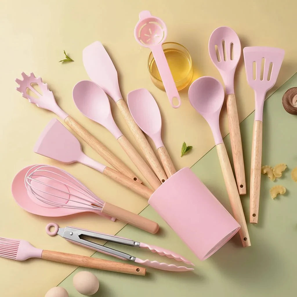 CHEFKRAFT – Set di pentole in silicone da 14 pezzi con manici in legno