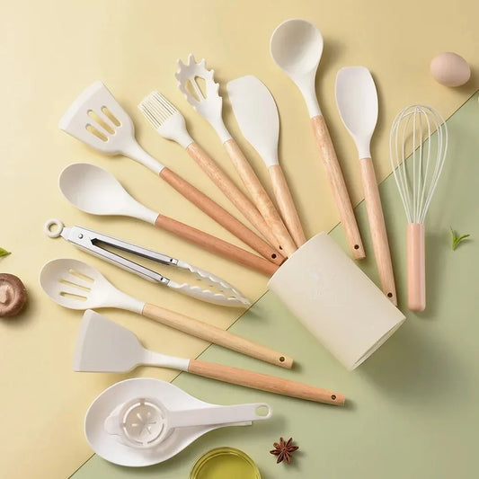 CHEFKRAFT – Set di pentole in silicone da 14 pezzi con manici in legno