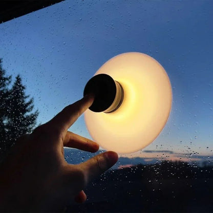 CLIPLUX – Lampada LED ricaricabile con luminosità regolabile