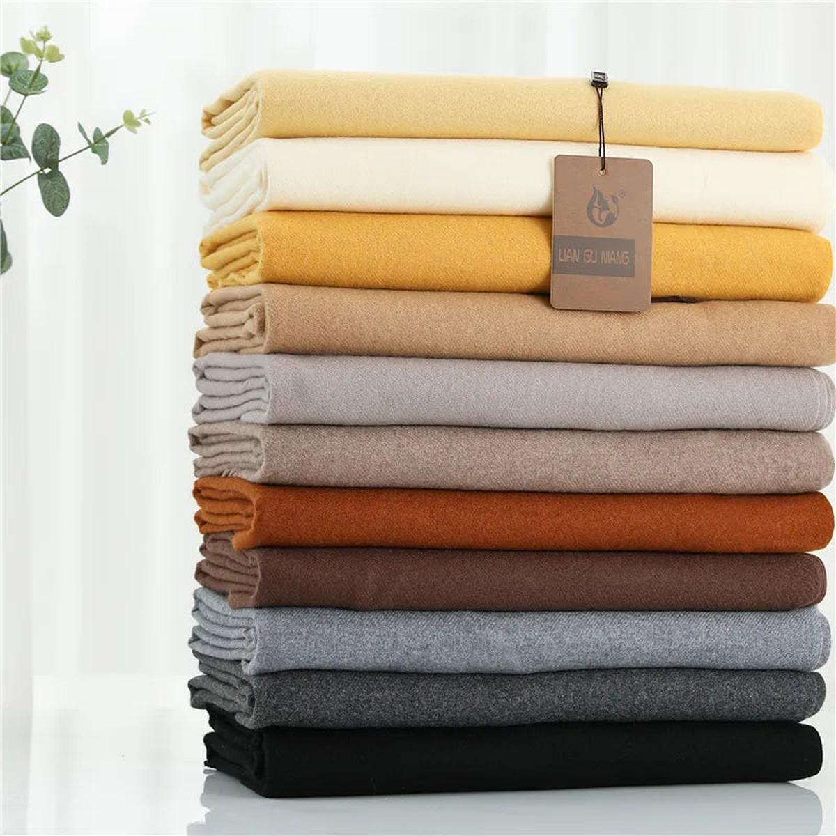 Sciarpa in Cashmere di Lusso – Eleganza, Calore e Comfort