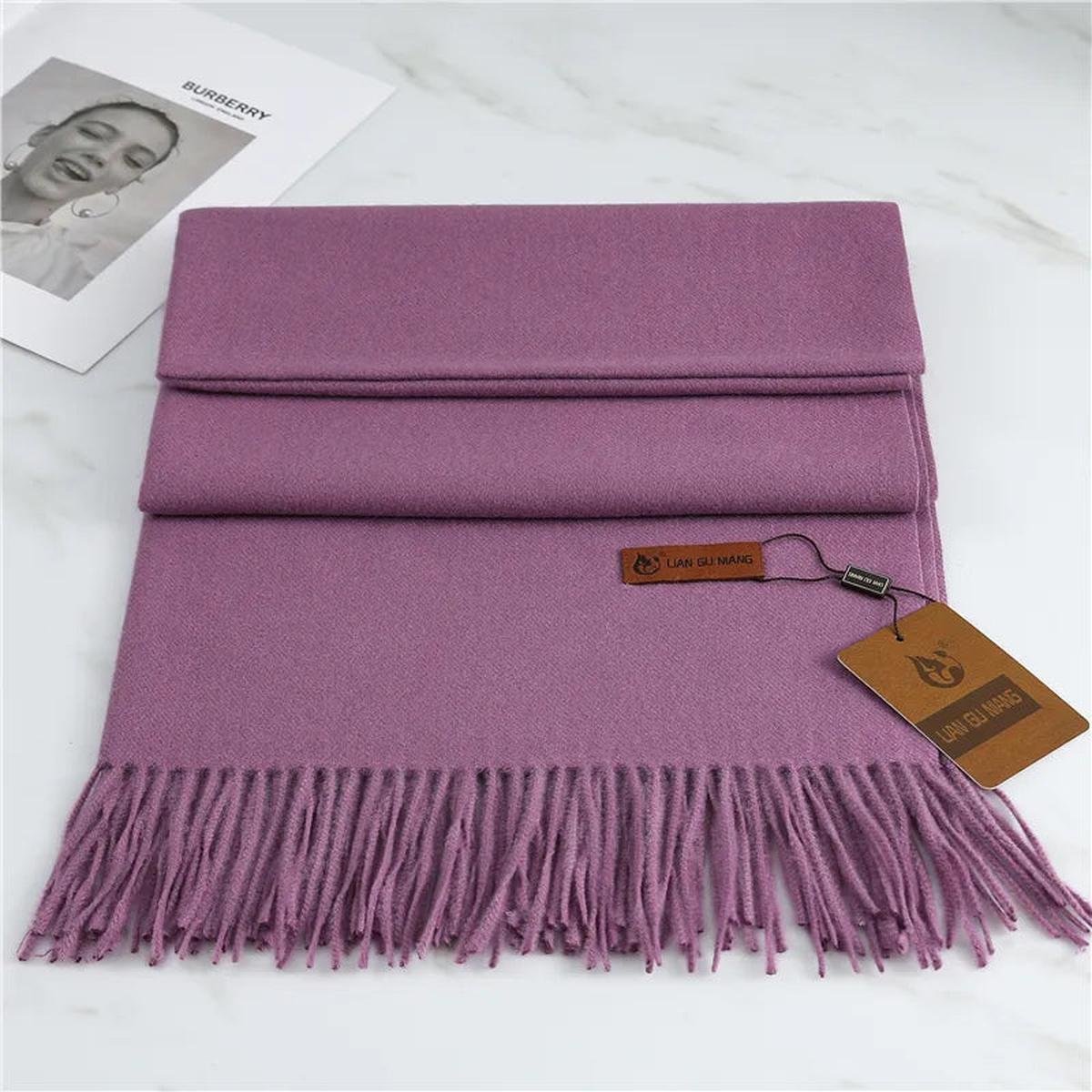Sciarpa in Cashmere di Lusso – Eleganza, Calore e Comfort