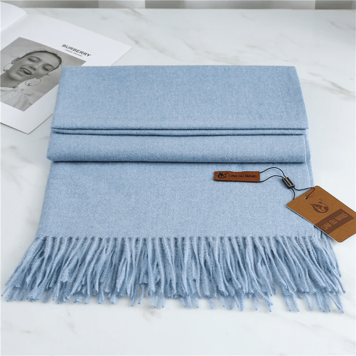 Sciarpa in Cashmere di Lusso – Eleganza, Calore e Comfort