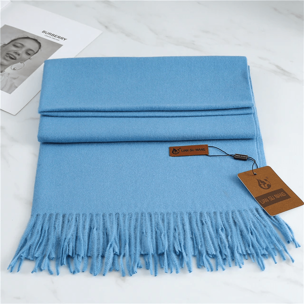 Sciarpa in Cashmere di Lusso – Eleganza, Calore e Comfort