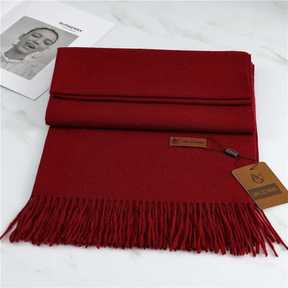 Sciarpa in Cashmere di Lusso – Eleganza, Calore e Comfort