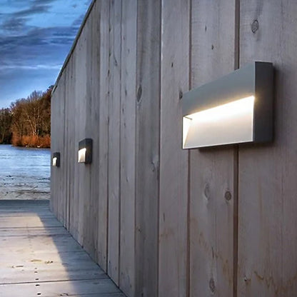 BESEGLOW – Lampada da parete esterna quadrata a LED in acciaio inossidabile e alimentata a energia solare