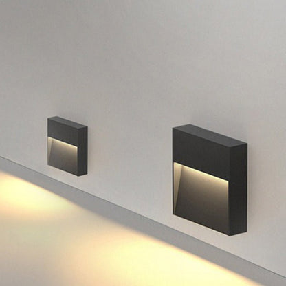 BESEGLOW – Lampada da parete esterna quadrata a LED in acciaio inossidabile e alimentata a energia solare