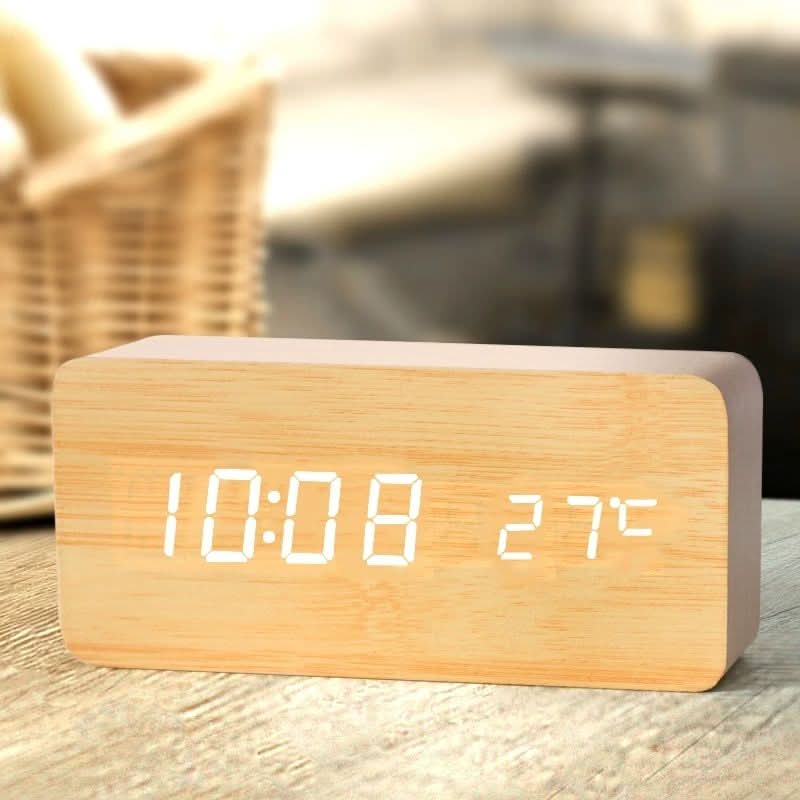 TimberGlow sveglia LED - Digitale ed elegante, in stile legno naturale