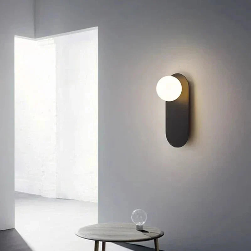 FERAVIBE – Lampada da parete in ferro colorato dallo stile nordico
