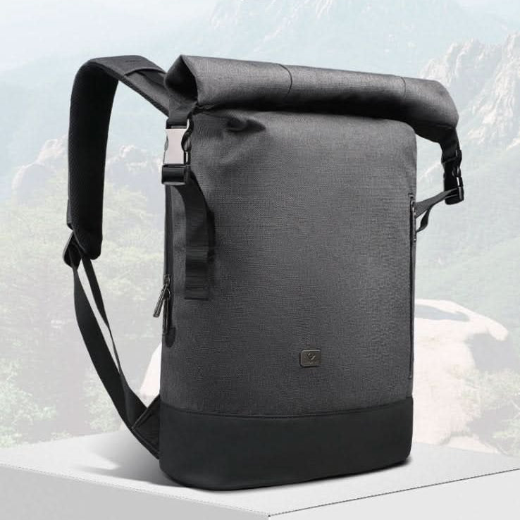 URBANTRAIL Rolltop - Zaino multifunzionale da esterno con porta USB