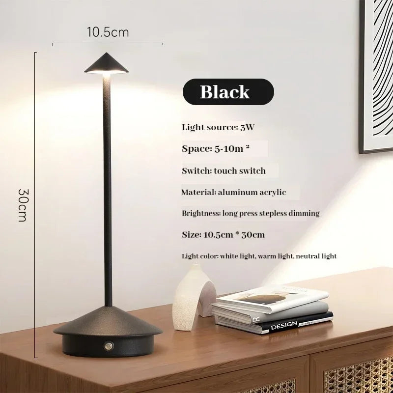 LuceSlim | Lampada da Tavolo LED Minimal con Ricarica USB