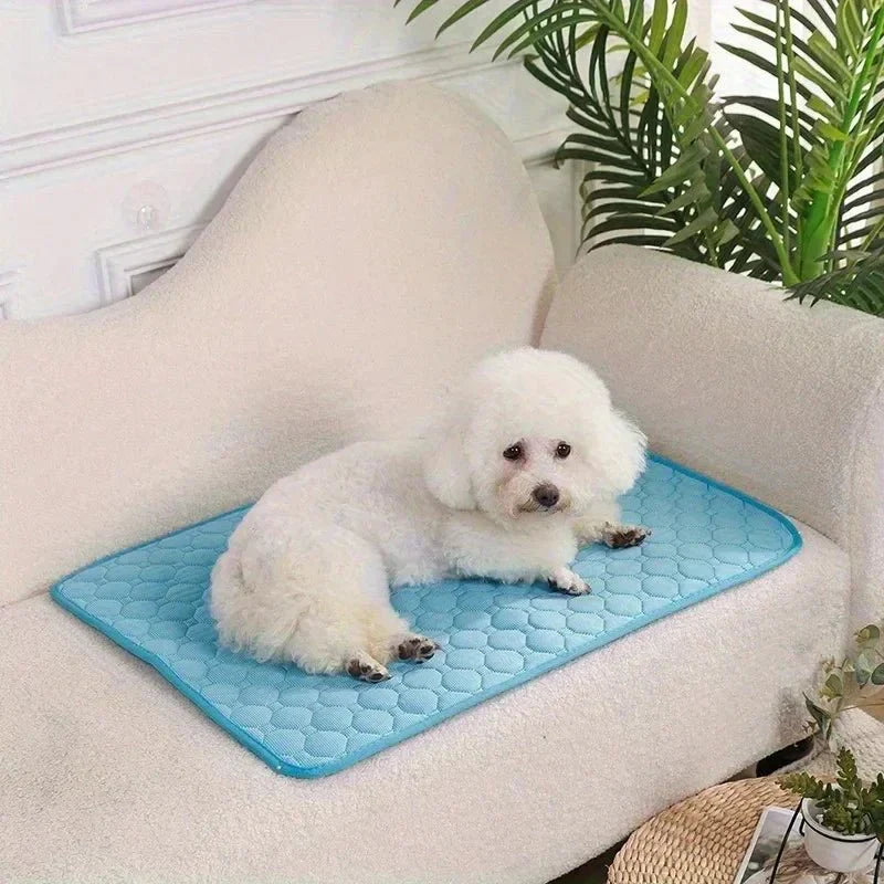 CoolPet Mat - Tappetino rinfrescante per cani per raffreddamento immediato e comfort
