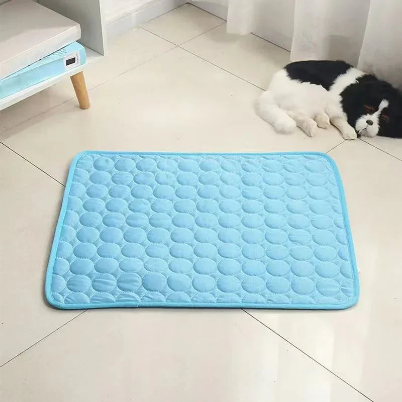 CoolPet Mat - Tappetino rinfrescante per cani per raffreddamento immediato e comfort