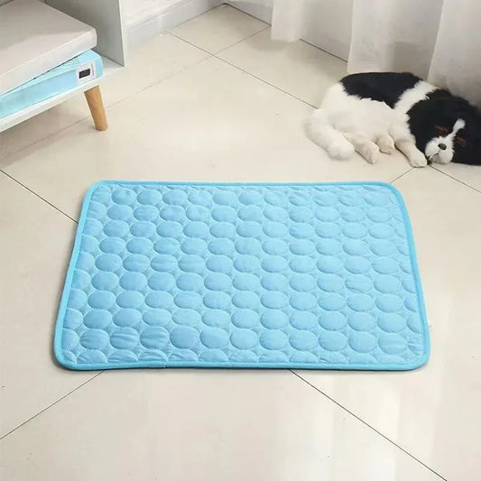 CoolPet Mat - Tappetino rinfrescante per cani per raffreddamento immediato e comfort