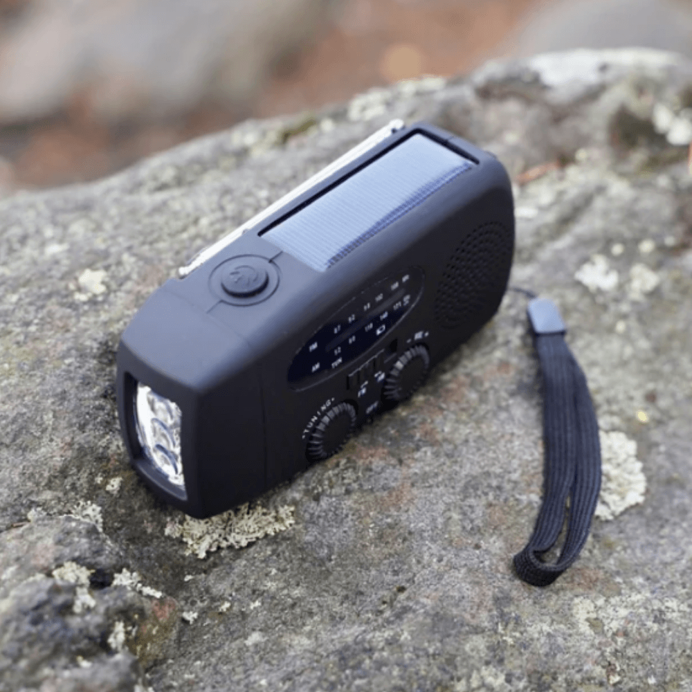 SolarWave | Radio di emergenza multifunzionale a manovella con torcia a LED
