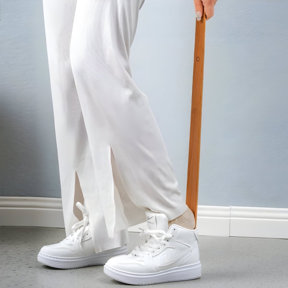 STEPREACHER – Calzascarpe magnetico extra lungo in legno per indossare le scarpe con facilità