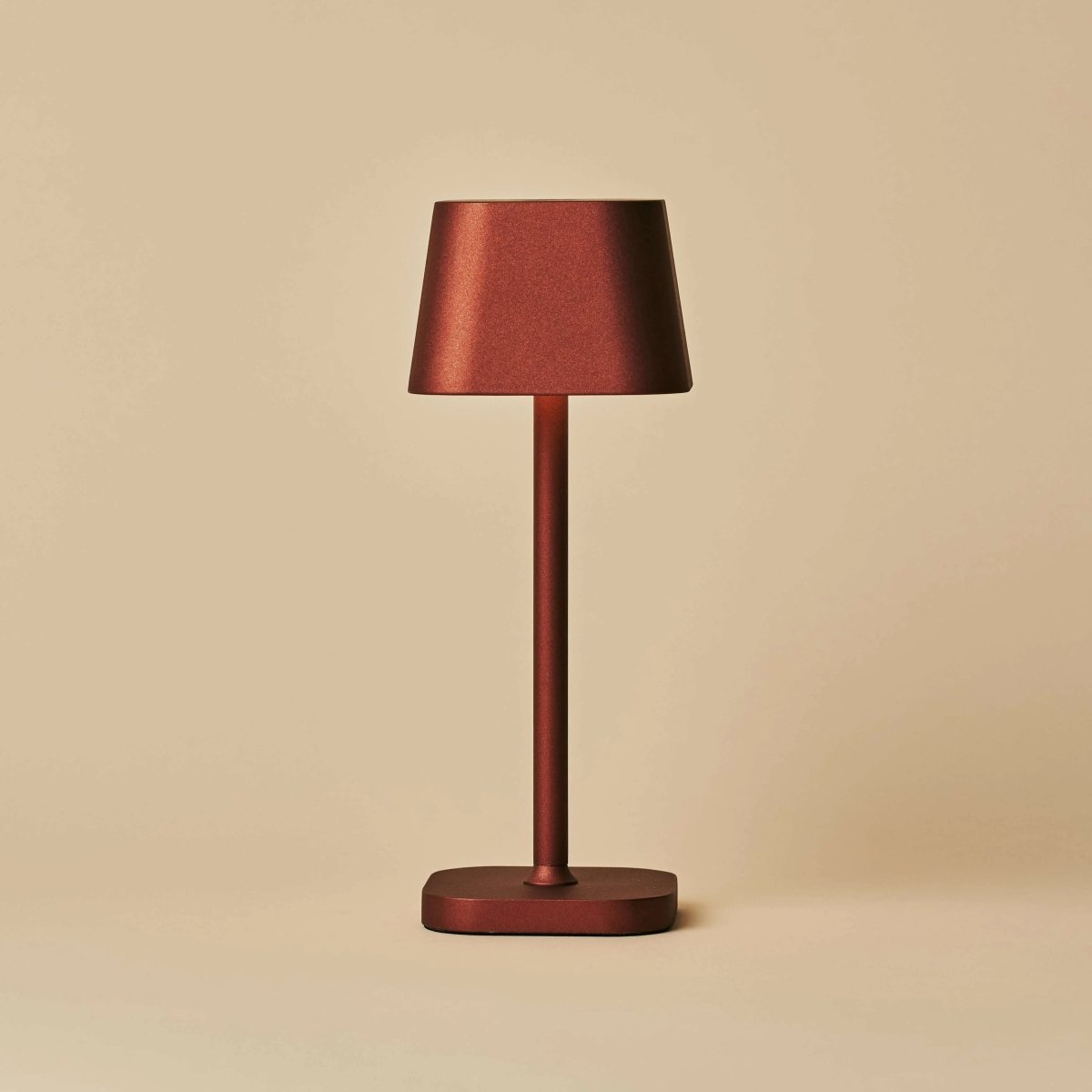 BRONZIFY – Elegante lampada da tavolo in ottone, dimmerabile e senza fili