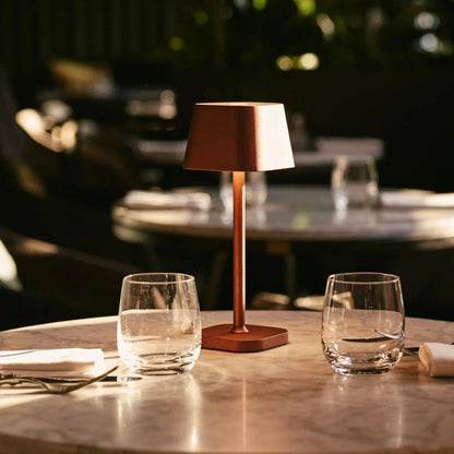 BRONZIFY – Elegante lampada da tavolo in ottone, dimmerabile e senza fili
