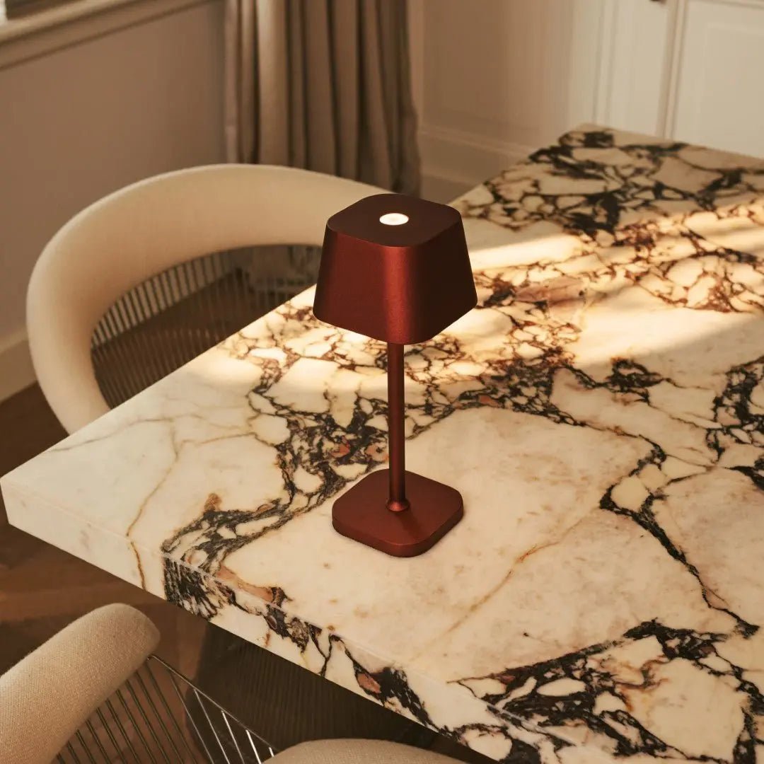 BRONZIFY – Elegante lampada da tavolo in ottone, dimmerabile e senza fili