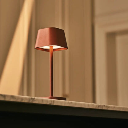 BRONZIFY – Elegante lampada da tavolo in ottone, dimmerabile e senza fili