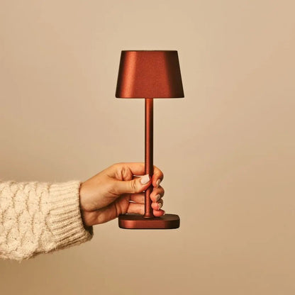 BRONZIFY – Elegante lampada da tavolo in ottone, dimmerabile e senza fili