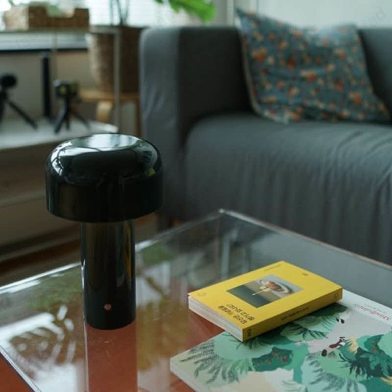 Lampada TouchGlow - Lampada USB portatile da comodino per un'illuminazione elegante del soggiorno
