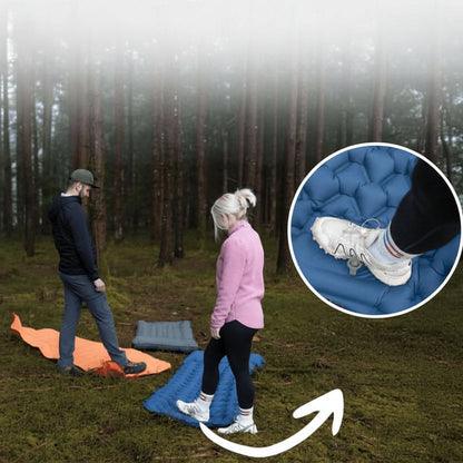 AirTrek Mat - Materasso gonfiabile da campeggio con pompa a pedale e design ergonomico