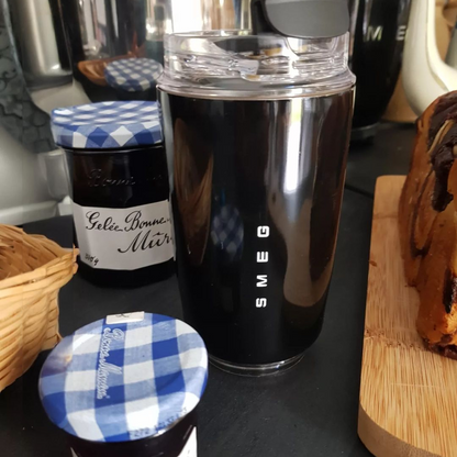 LuxeTherm | Tazza Termica Elegante in Acciaio Inox – Bicchiere Isotermico Riutilizzabile da 500 ml per Bevande Calde e Fredde