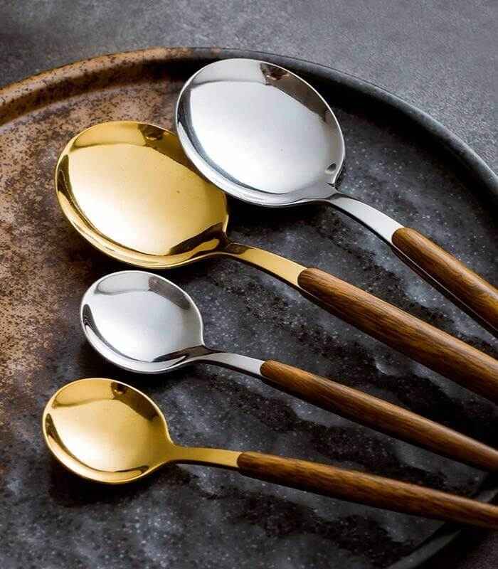 NATURACUT – posate in acciaio inossidabile premium con inserti in legno